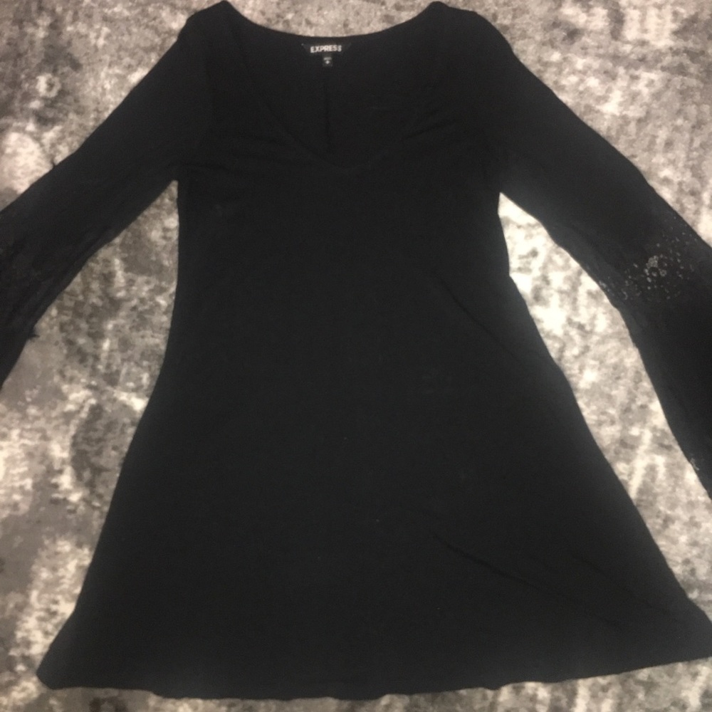 Black v neck dress with sleeve detail